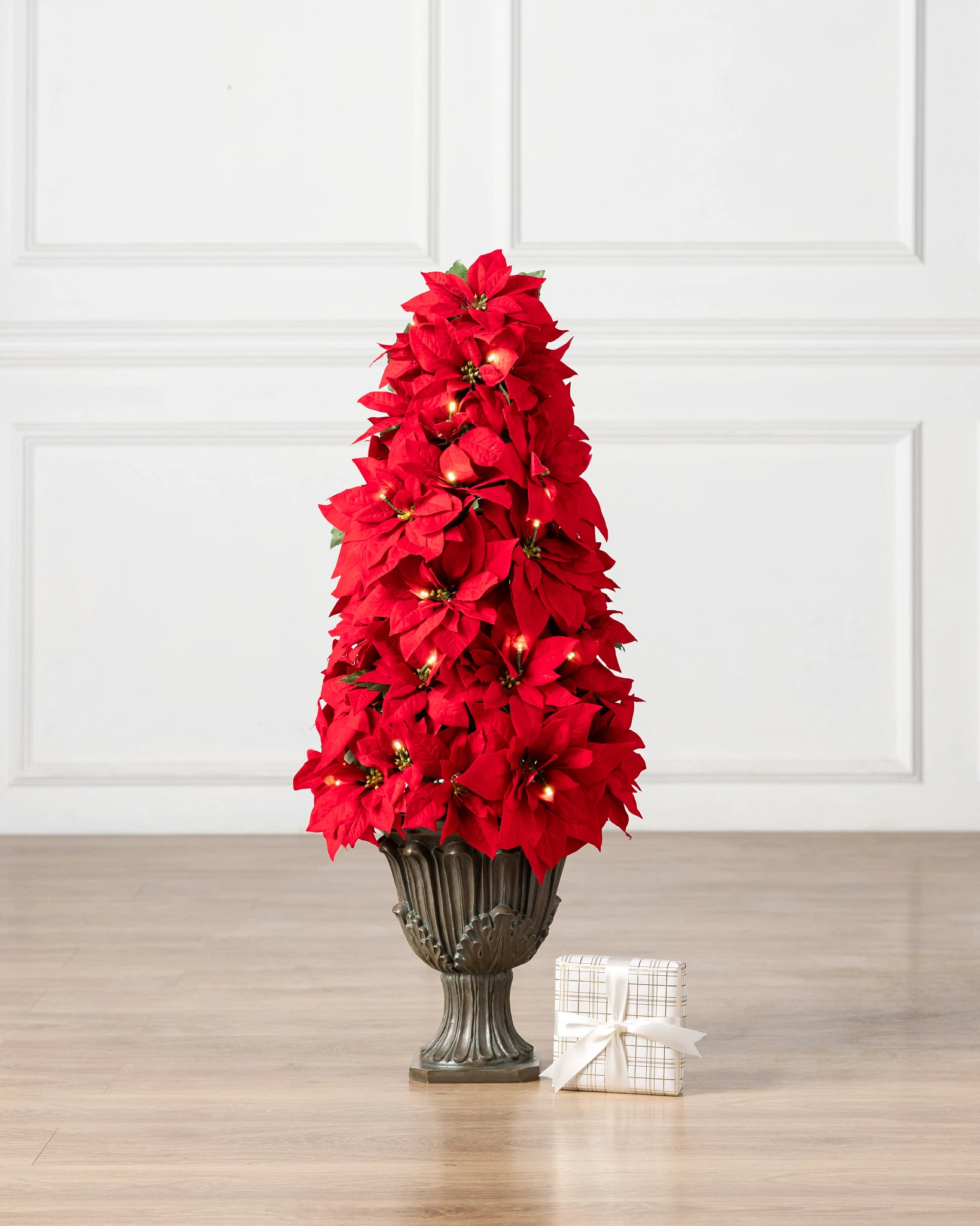 Ghirlanda di Poinsettia Rossa Illuminata per Esterno