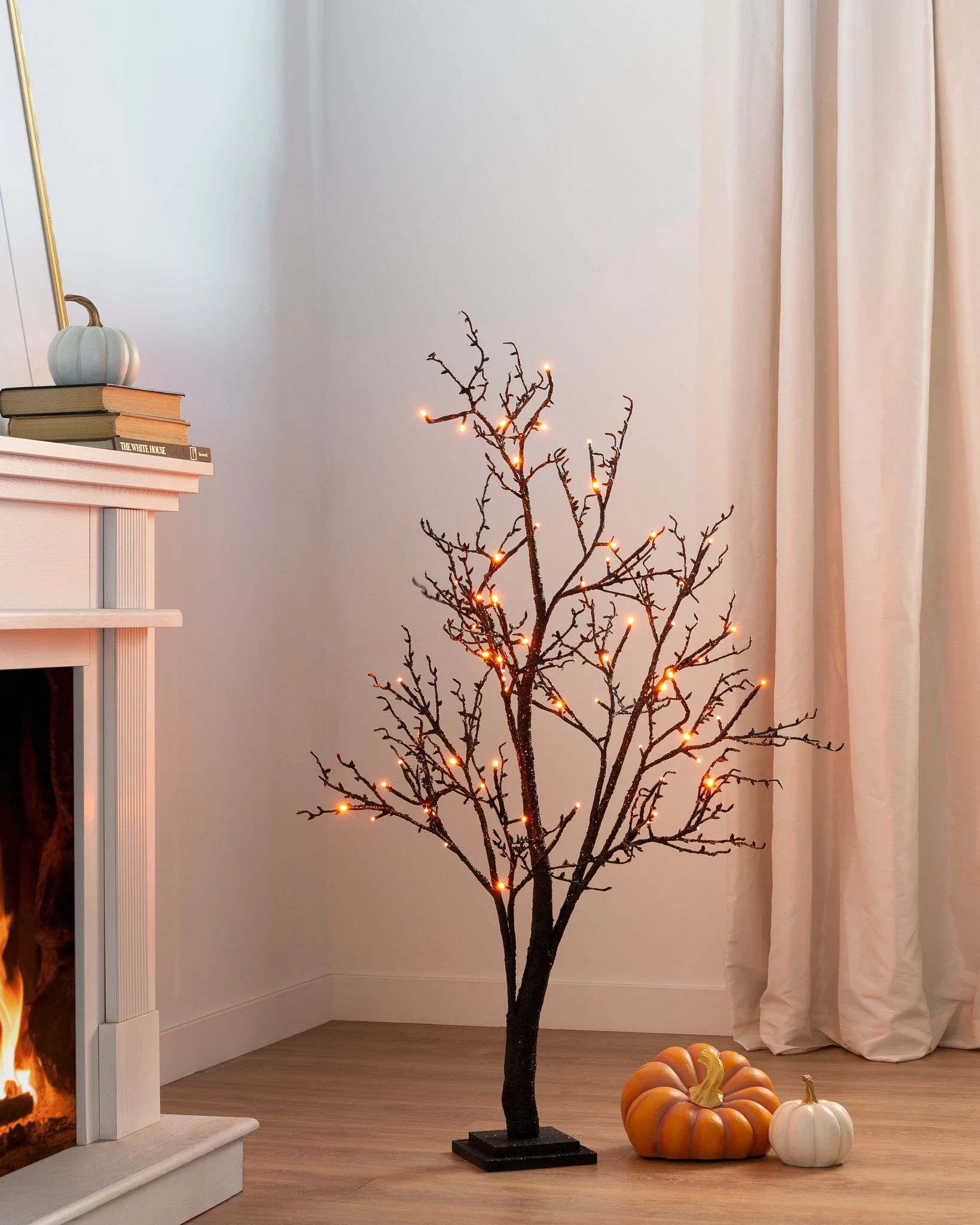 Albero di Rametti Brillanti per Halloween