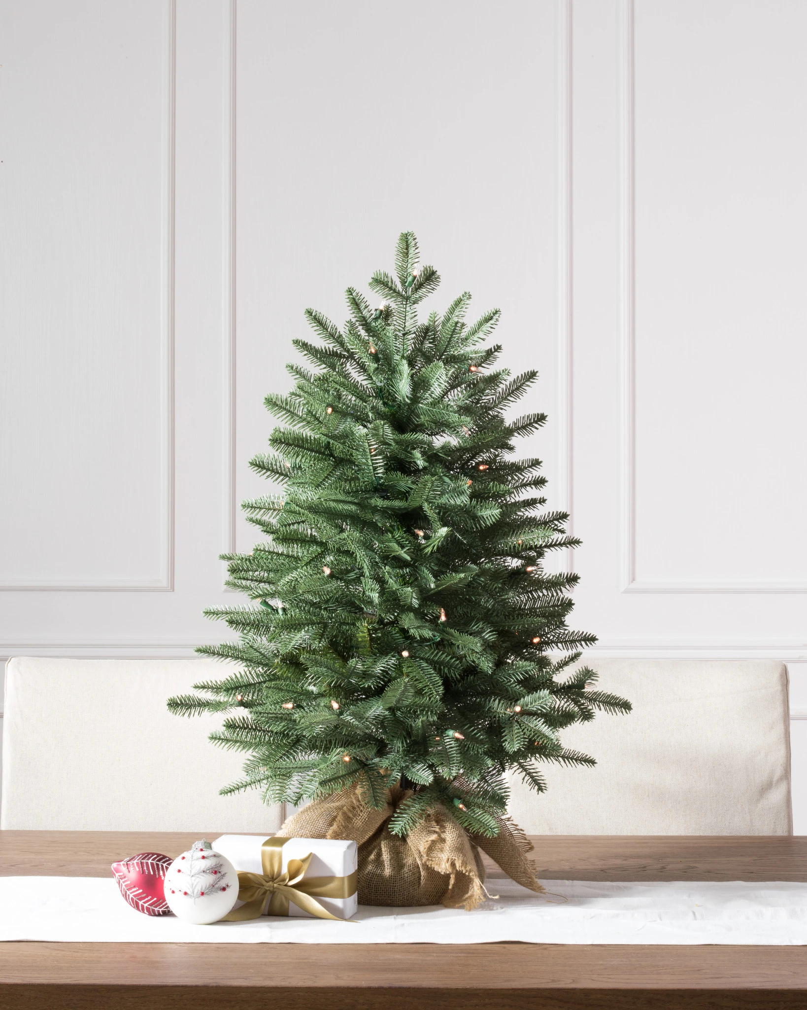 Albero da tavolo BH Balsam Fir con base in burlap